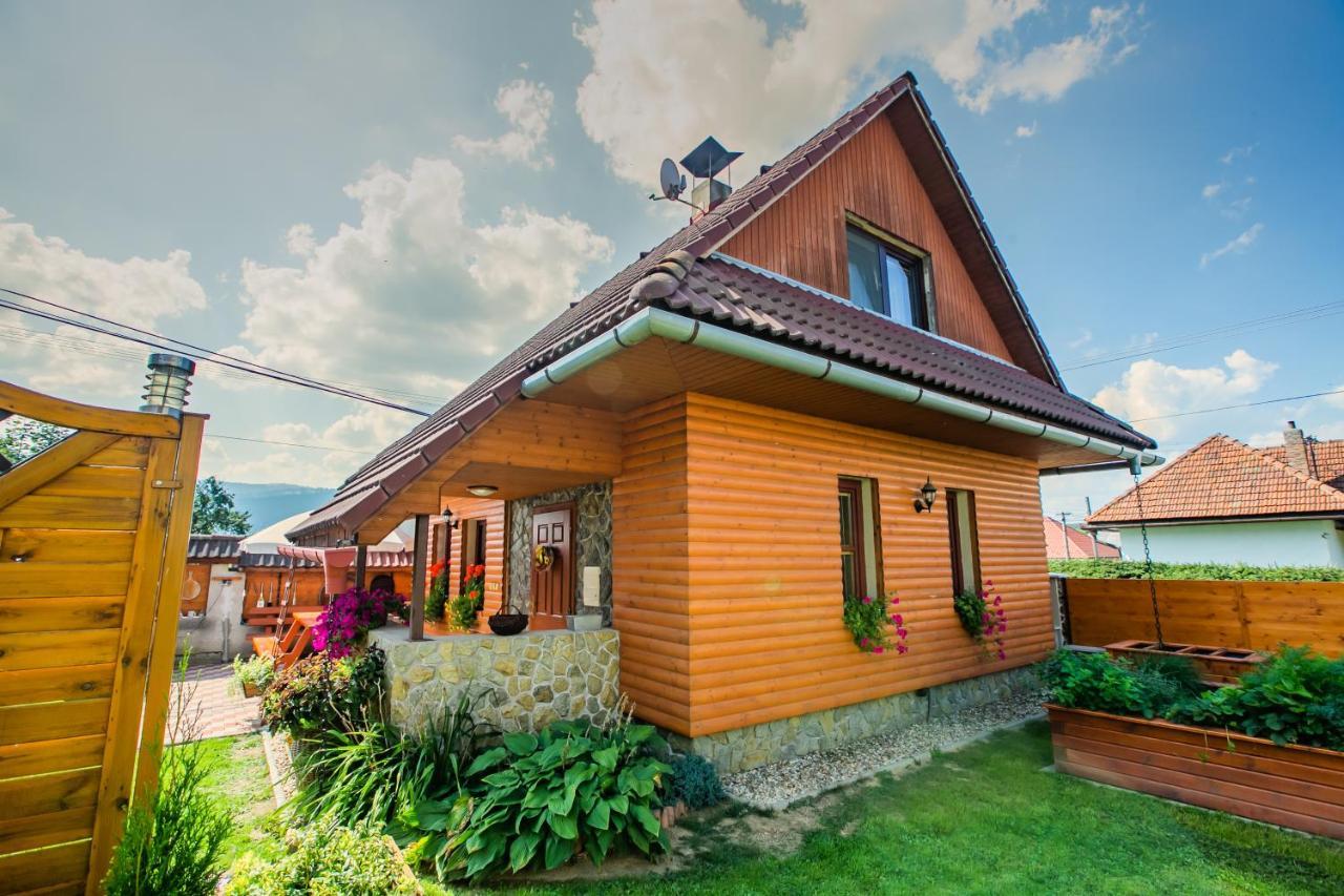 Privát NA CHALUPE Partizánska Ľupča 649 Villa Kültér fotó