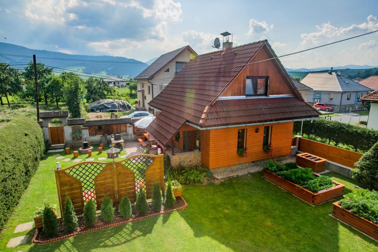 Privát NA CHALUPE Partizánska Ľupča 649 Villa Kültér fotó
