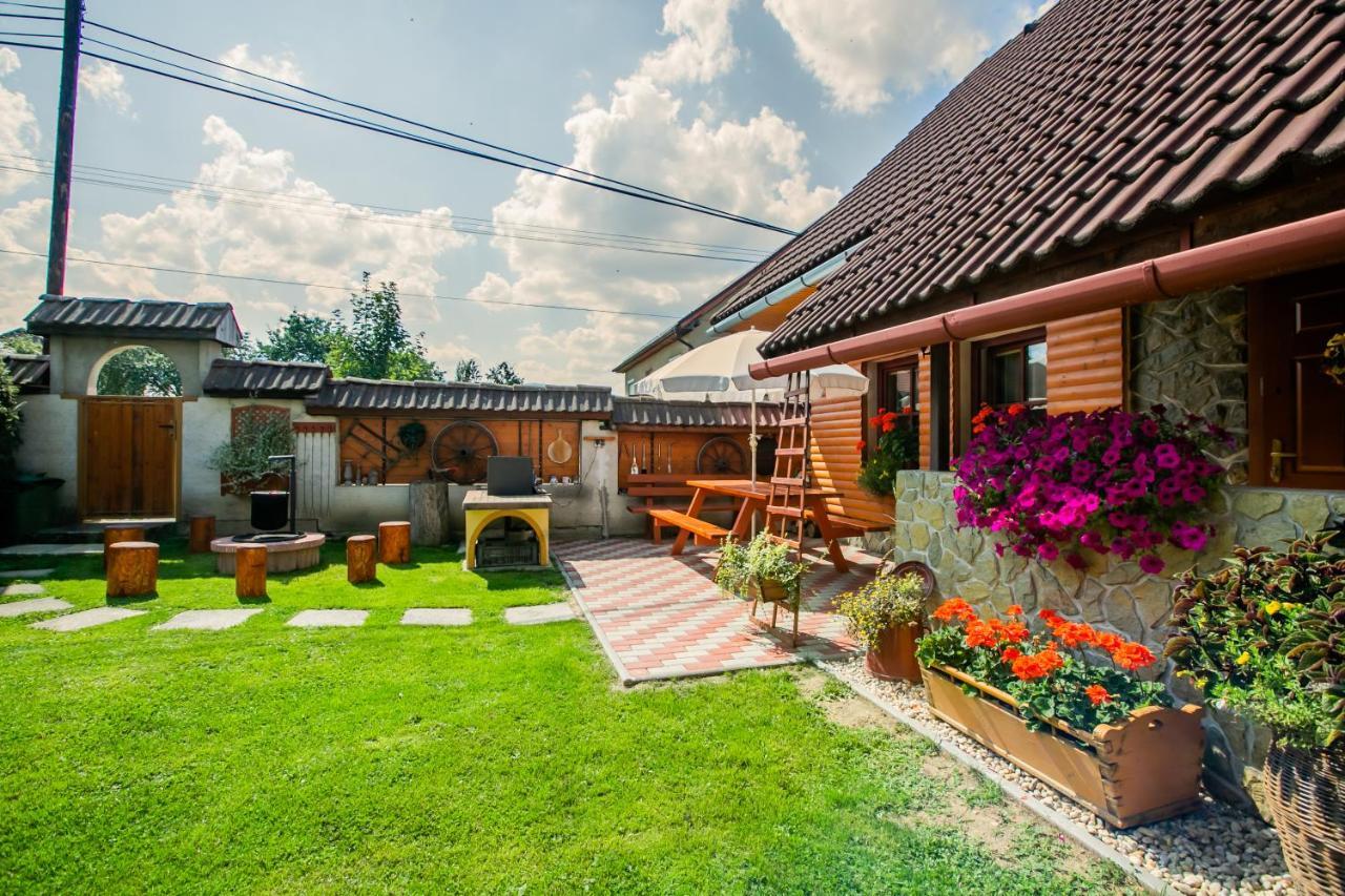 Privát NA CHALUPE Partizánska Ľupča 649 Villa Kültér fotó